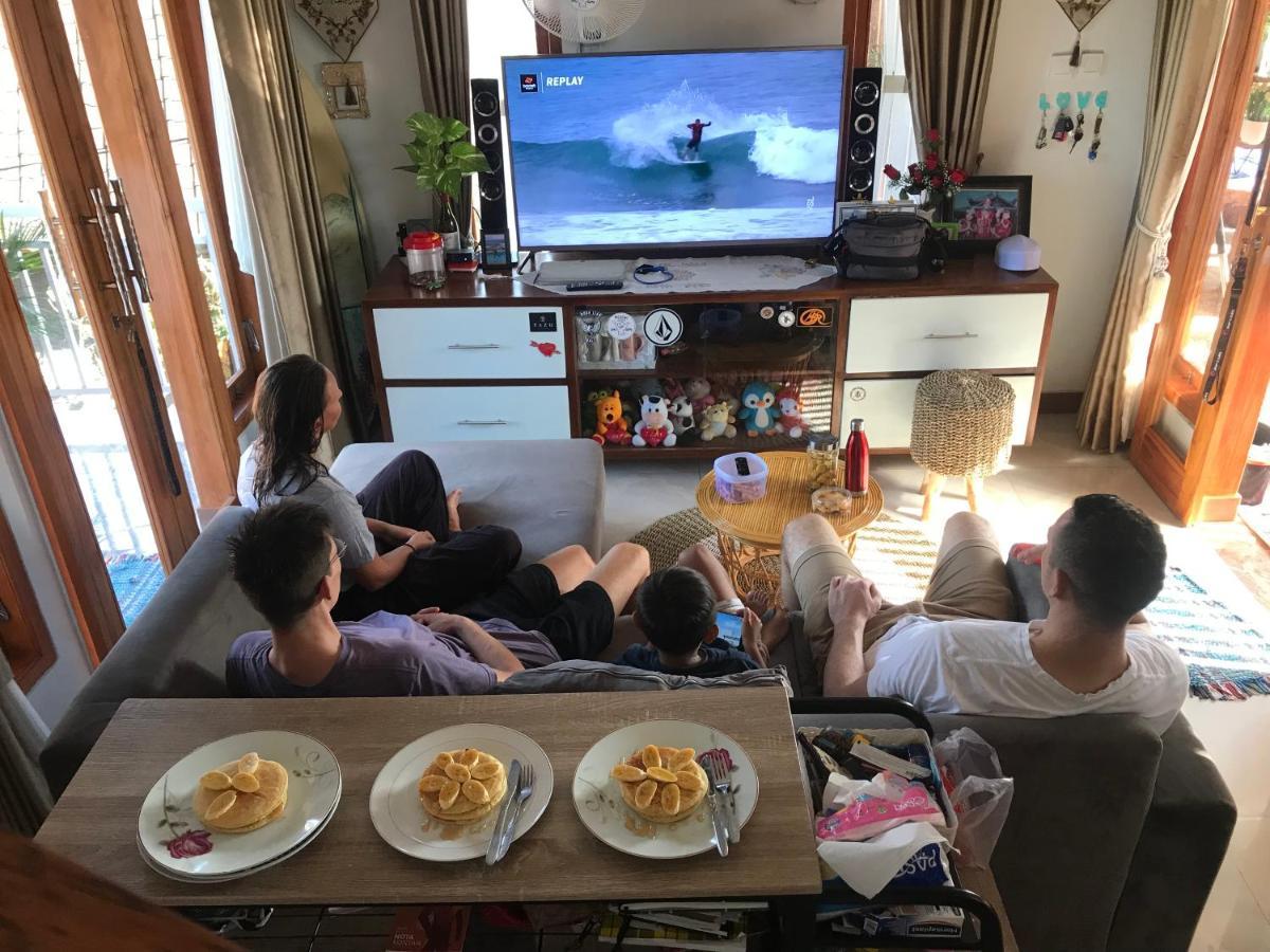 Medewi Secret Surfcamp Hotell Pulukan Eksteriør bilde