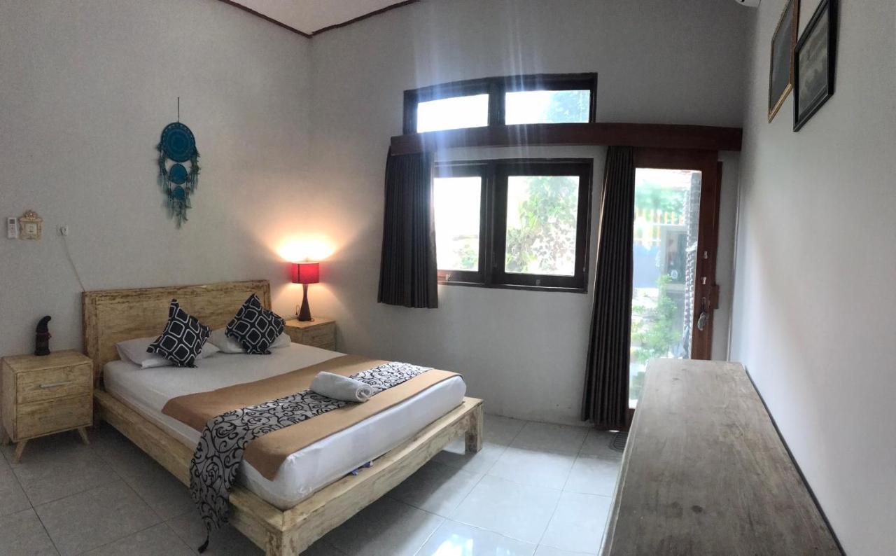 Medewi Secret Surfcamp Hotell Pulukan Eksteriør bilde