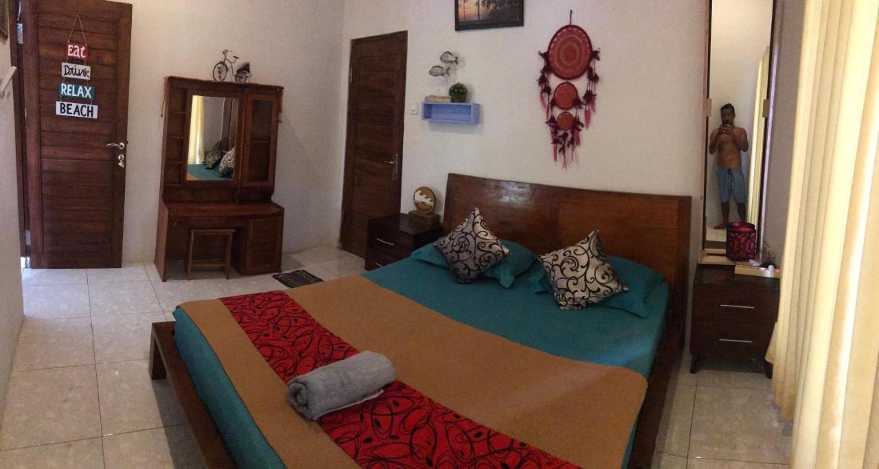 Medewi Secret Surfcamp Hotell Pulukan Eksteriør bilde