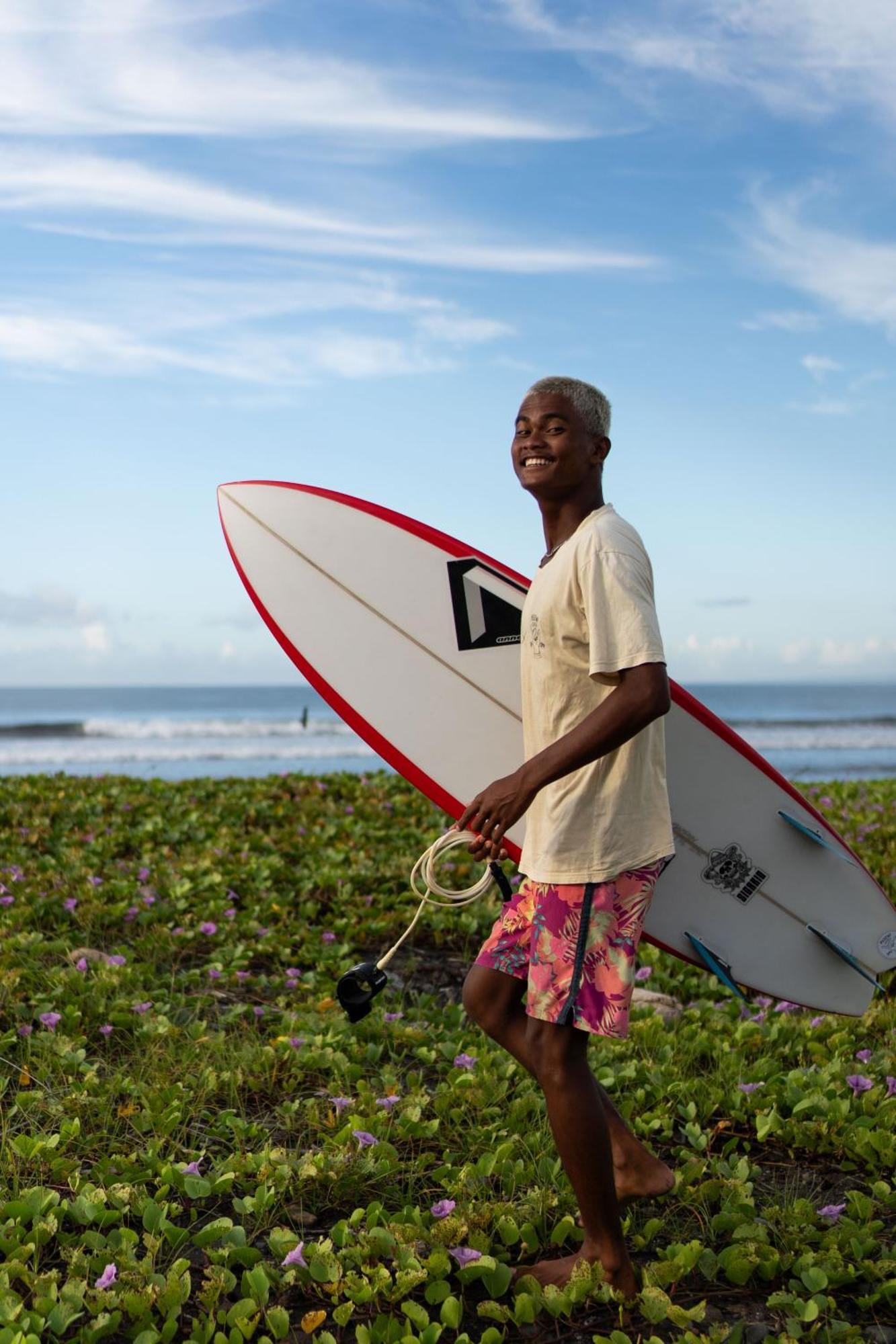 Medewi Secret Surfcamp Hotell Pulukan Eksteriør bilde