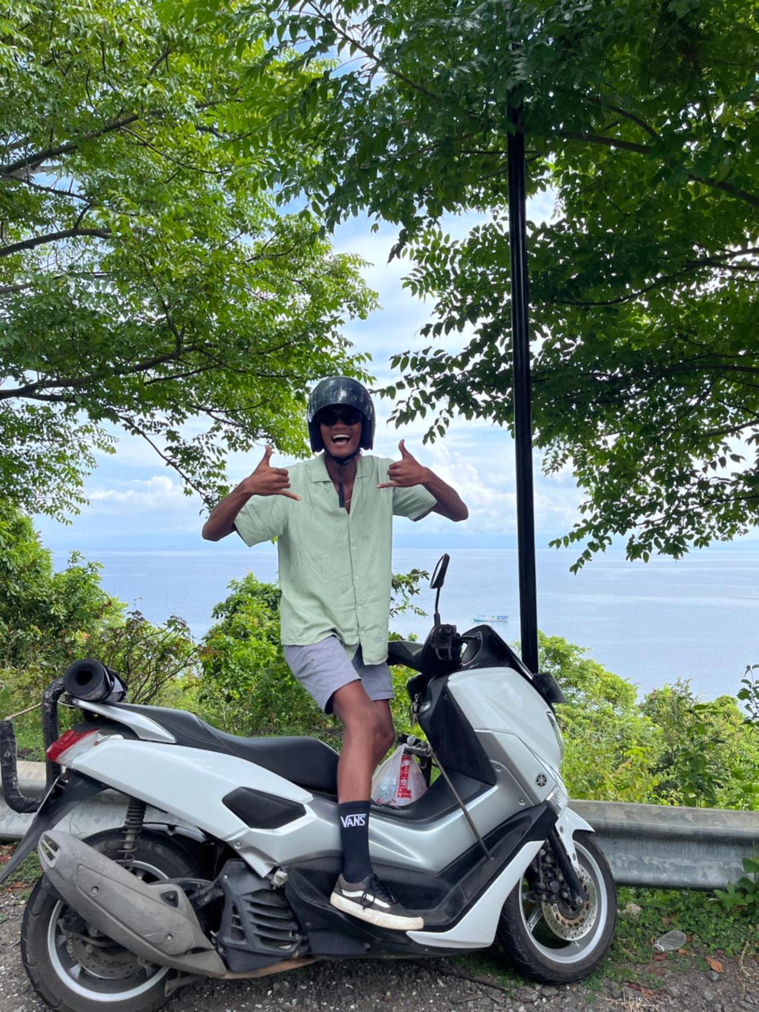 Medewi Secret Surfcamp Hotell Pulukan Eksteriør bilde