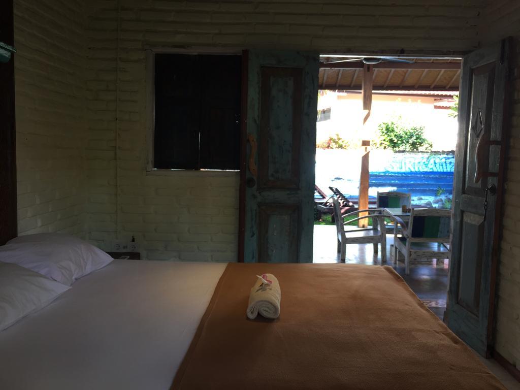 Medewi Secret Surfcamp Hotell Pulukan Eksteriør bilde